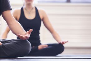 Energieübungen für mehr Kraft im Alltag